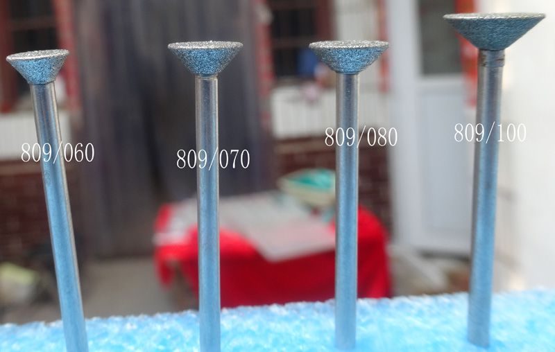 量大優(yōu)惠廠家批發(fā)尼龍迷你拋光刷  打磨機(jī)T型纖維輪  百潔布拋光